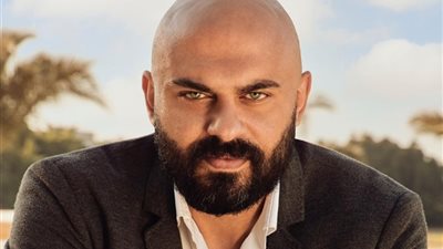 أحمد صلاح حسني يكشف عن رأيه في زواج المساكنة