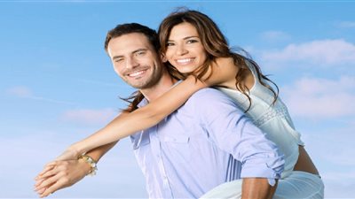 «الإفتاء»: على الزوج أن يقول لزوجته «بحبك» 5 مرات يوميًا مثل الصلاة