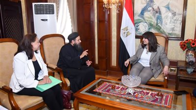 سها جندي تهنئ أسقفية الخدمات العامة والاجتماعية لمرور 60 عامًا على إنشائها