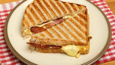 طريقة عمل ساندوتش الشيدر المشوي مع البيكون للشيف مروة مهنى