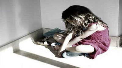 3 قرارات للنيابة في واقعة تعدي أب على ابنته ببورسعيد