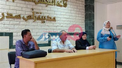 «القومي للمرأة» يبحث احتياجات سيدات رأس سدر.. واستخرج 100 رقم قومي