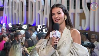 رسالة مؤثرة لـ دنيا سمير غانم بعد استلام جائزة الإبداع لوالديها.. ماذا قالت؟