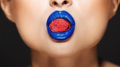 هبة قطب عن الجنس الفموي: «مسموح به بالتراضي والسلامة من الأمراض»| فيديو