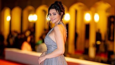 في عيد ميلادها الـ 42.. أجمل إطلالات أيقونة الفاشون المصرية أروى جودة