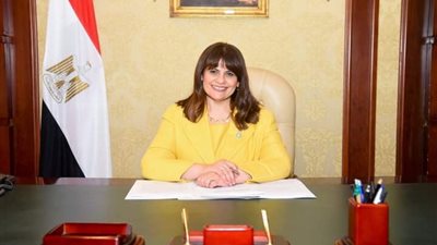 سها جندي: تخفيض تذاكر «مصر للطيران» لأطفال المصريين بالخارج حتى 15 عاما