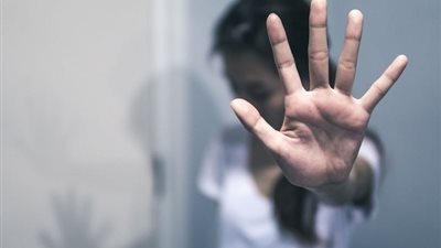 إحداهن أفلتت من 10 آلاف شاب.. 4 فنانات اعترفن بتعرضهن للتحرش أو الاغتصاب (فيديو)