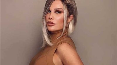 نشرة أهل الفن| «حلق» أحمد الفيشاوي وفستان نيكول سابا.. وأناقة سارة سلامة