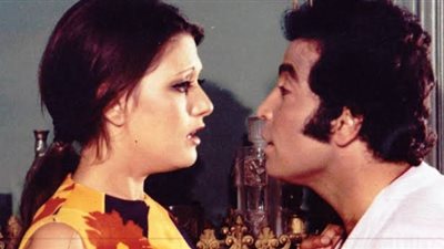 حسن يوسف وشمس البارودي.. قصة حب بدأت بـ «خناقة» وانتهت بزاوج