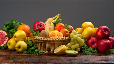 أسعار الفاكهة اليوم الجمعة.. استقرار البرتقال بأنواعه والمانجو تستعد للرحيل