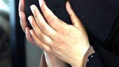 أم تلقي بطفليها من شرفة المنزل بسبب خلافات مع طليقها.. ما القصة؟