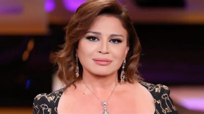 منهن زينة وإلهام شاهين.. فنانات وقعن في فخ الزواج العرفي