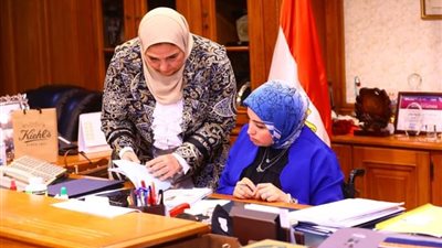 هبة عز العرب تتقلد منصب وزيرة التضامن لمدة يوم.. في اليوم العالمي للفتاة 