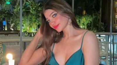 بسبب ياسمين عز.. مي حلمي تفتح النار على ياسمين الخطيب