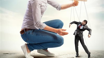 لا تكوني «قليلة الحياء».. الإسلام يحذر من المرأة «السلفع»