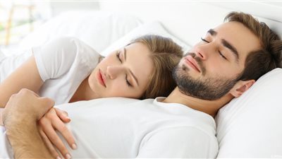 يصل إلى 14 مرة.. ما العدد المناسب لممارسة العلاقة الحميمية مع زوجك أسبوعيًّا؟