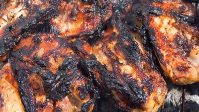 تجنبيها.. عادة خطيرة ترتكبها النساء أثناء الطهي تزيد مخاطر الإصابة بسرطان الثدي