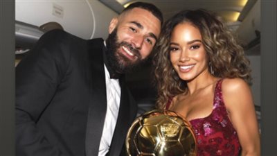 صور تكشف علاقة كريم بنزيما بعارضة أزياء أمريكية