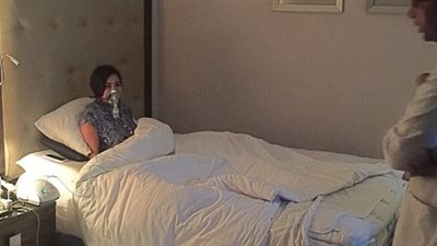 «نشرة أهل الفن».. بلاغ ضد غادة عادل.. ضرب شيرين.. هدية كيم كارداشيان