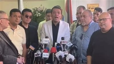 مصطفى كامل يوجه تحذيرًا شديد اللهجة لمطربي المهرجانات