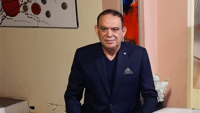 ماذا تفعلين إذا تعطلت سيارتك في الطريق العام؟.. خبير مروري يجيبك