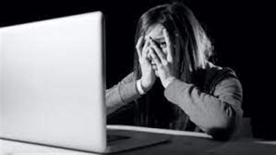 المتهم بابتزاز فتاة في سوهاج: «جبتها بالحنان فصورت نفسها وبعتتلي»