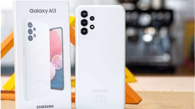 «صنع في مصر».. أول هاتف محمول سامسونج بأيدِِ مصرية| صور