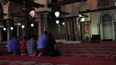 سورة لو قرأتيها يوم الجمعة ستنجيك من النار.. تعرفي عليها