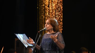 بالصور | عفاف راضي نجمة سادس ليالي مهرجان الموسيقى العربية بالإسكندرية