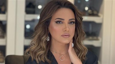 نشرة «هير فاشون»| ريهام عبد الغفور بالألماظ .. وهدى الأتربي من باريس.. ودينا فؤاد بالفضي