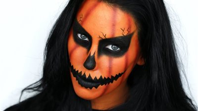 صور| المهرج والساحرة.. طريقة سهلة لعمل مكياج «الهالوين»