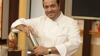 بعد وفاته.. مكالمات أبكت الشيف أسامة على الهواء