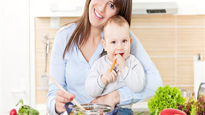 ما كمية الطعام التي يجب أن تتناولها المرأة المرضعة؟