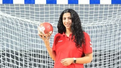 جلسة تصوير لمنتخب سيدات اليد بعد الوصول إلى السنغال للمشاركة ببطولة إفريقيا