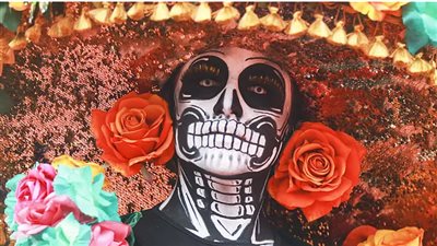 لا كاترينا.. أسرار عروس الموتى التي يحتفل بها المكسيكيون