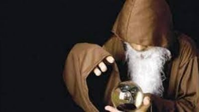 المعالج الروحاني النصاب ومساعده على السوشيال ميديا في قبضة الأمن