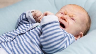 متى يذهب طفلك الرضيع للطبيب بسبب المغص؟