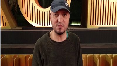 هاني جميعي يكتب: «علاقات خطرة».. عندما ينضج شباب المسرح مبكرا