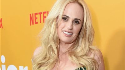 ماذا قالت ريبل ويلسن عن إنجاب رضيعتها من أم بديلة؟