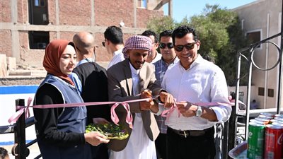 وزير الرياضة يتفقد أندية الفتاة والمرأة ويطلق مبادرة 