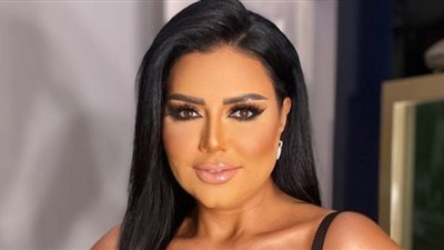 رانيا يوسف تشوق جمهورها لإطلالتها بمهرجان القاهرة السينمائي