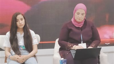 أشرقت.. طفلة مصرية تطالب بإنقاذ العالم في مؤتمر المناخ