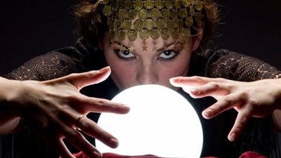 استشاري نفسي: 50% من السيدات يلجأن إلى 300 ألف مشعوذ 