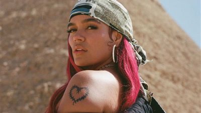 كارول جي تتصدر التريند العالمي بعد تصويرها كليب في مصر