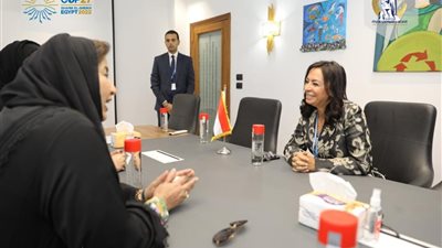 الاتحاد النسائي الإماراتي يشيد بجناح «القومي للمرأة» في قمة المناخ