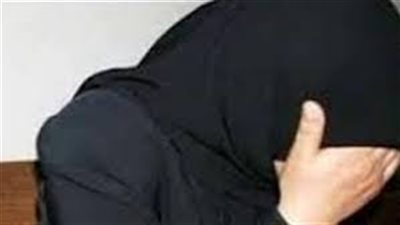 «كلاكيت تاني مرة».. ابن يعذب أمه بكرسي لإجبارها على التنازل عن كشك 