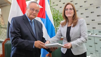 اتفاقية تعاون بين مكتبة الإسكندرية وخوسيه مارتي في كوبا