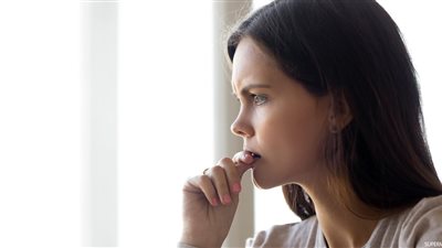 واجهي الشكوك.. علامات وأعراض تكشف اصابتك بالوسواس القهري وطرق علاجه