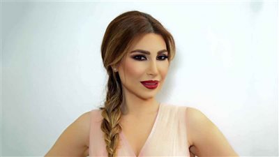 يارا تحتفل باليوم الوطني الإماراتي على طريقتها الخاصة.. 