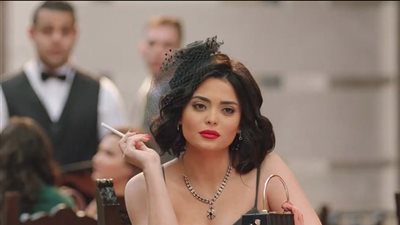 بعد تألقها في «الغرفة 207».. شاهدي أجرأ إطلالات أسماء جلال